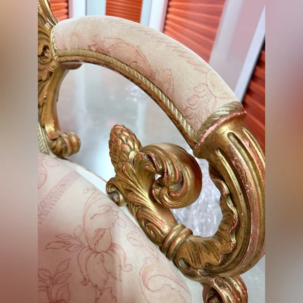 Versace luxurious chair